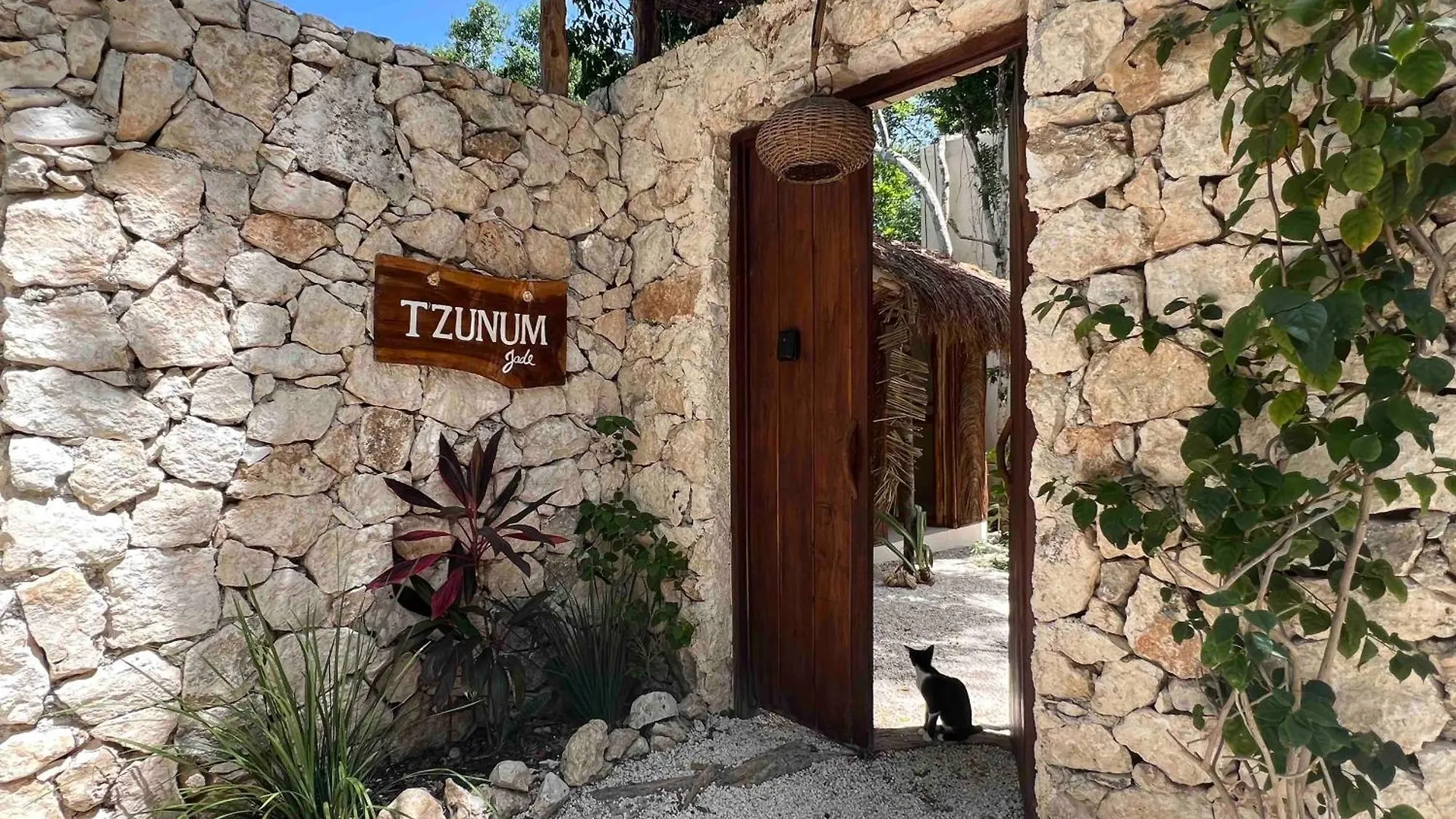 Lodge Tzunum Jade Tulum Pueblo