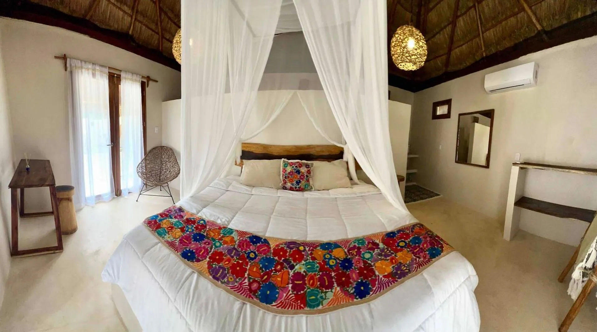 Lodge Tzunum Jade Tulum Pueblo Mexico